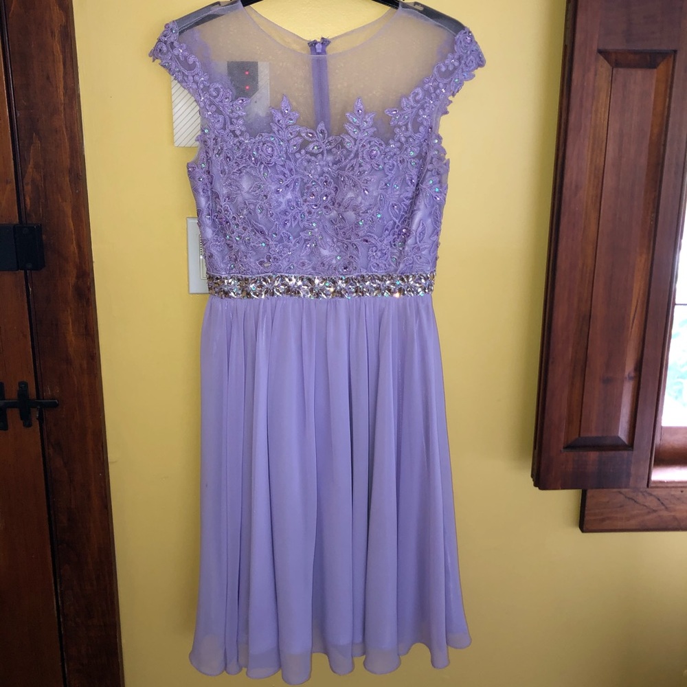 Size 6 Lavender Formal Dress